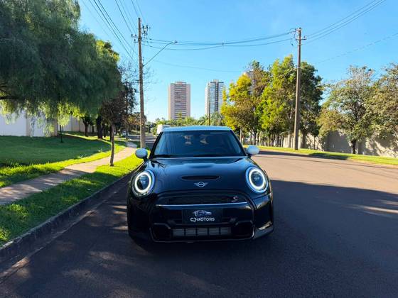 MINI COOPER 2.0 16V TWINPOWER GASOLINA S EXCLUSIVE 4P STEPTRONIC MINI COOPER 2.0 16V TWINPOWER GASOLINA S EXCLUSIVE 4P STEPTRONIC